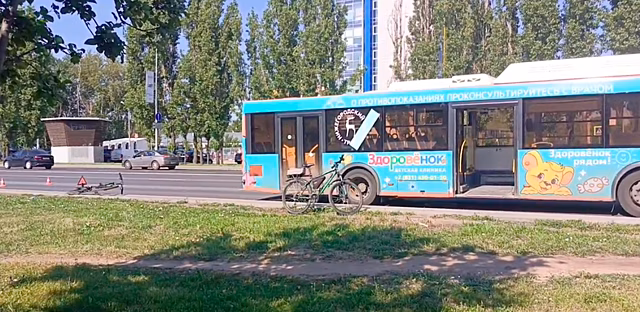 50-летняя велосипедистка пострадала в ДТП с автобусом в Нижнем Новгороде