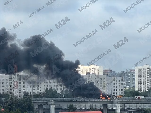 Агентство "Москва": возгорание крана на СВХ в районе Зеленоградской улицы ликвидировано
