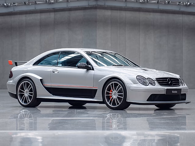 На аукционе продали редкий Mercedes-Benz CLK DTM AMG