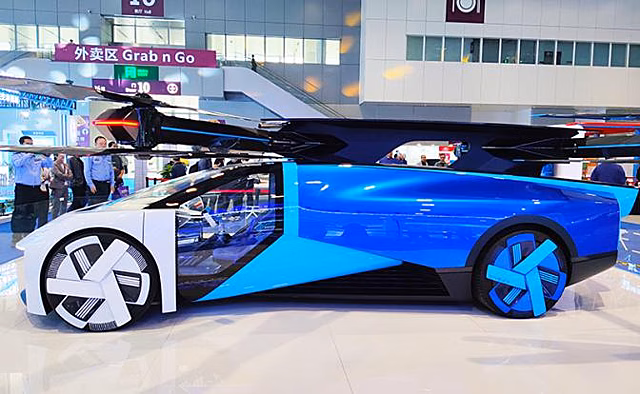 На Китайской международной ярмарке показали необычный летающий автомобиль