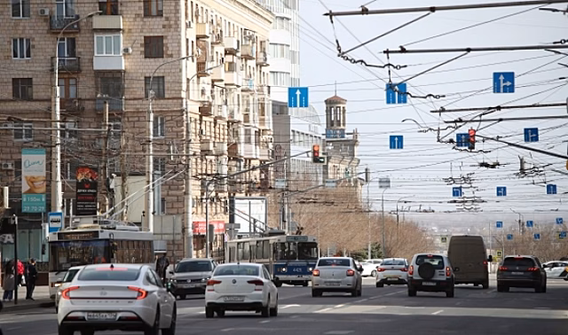 Дороги Волгограда 2 ноября сковали девятибалльные пробки