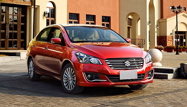 В Россию привезли для продажи новый седан Suzuki Ciaz за 2,3 млн рублей