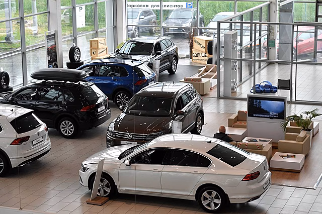 В России резко упали продажи новых автомобилей