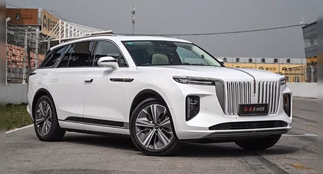 В Китае стартуют продажи внедорожника Hongqi HS9 – аналога Aurus Komendant