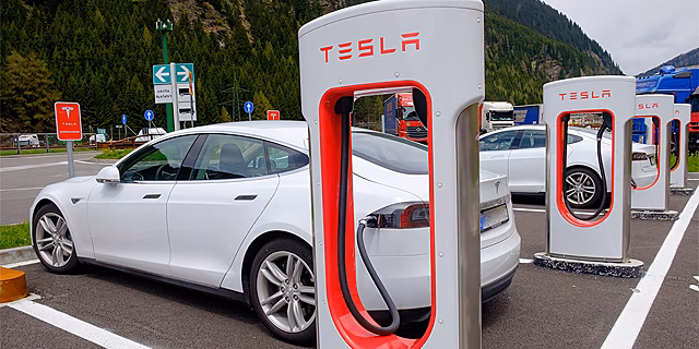Tesla вытеснила китайцев из Индии