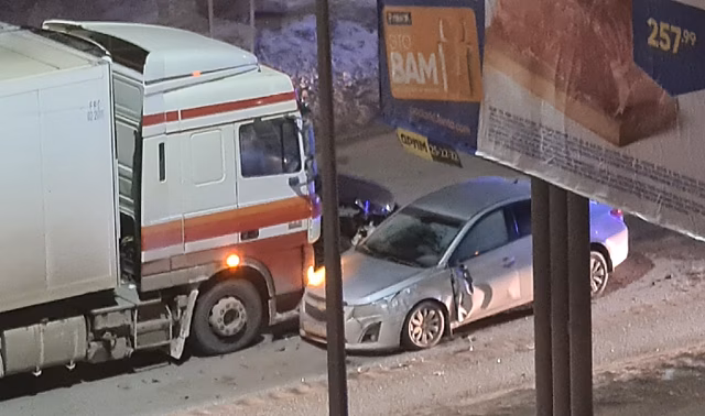 ДТП с пятью машинами собирает пробку на западе Волгограда