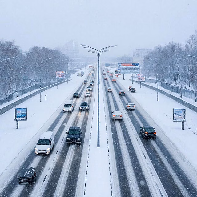 ДТП парализовало движение на МКАД