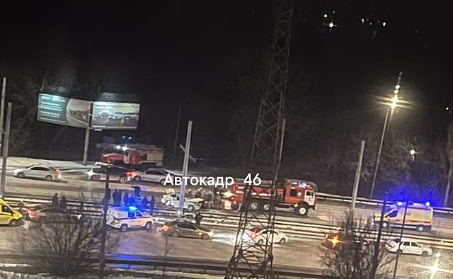 Вечером в Курске произошла серьезная авария на Кировском мосту
