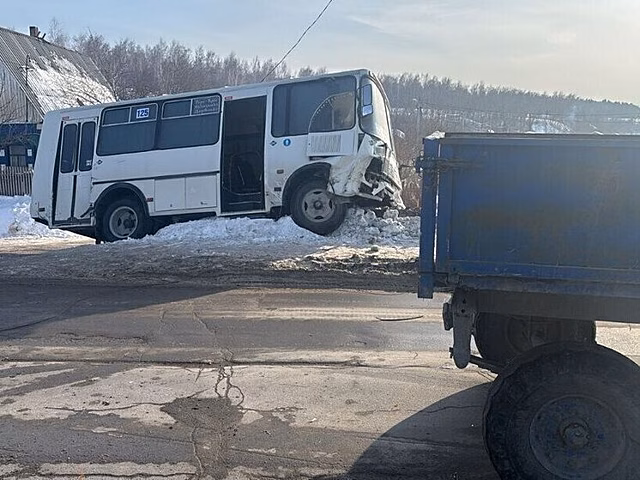 Бастрыкин затребовал доклад по ДТП с автобусом и трактором под Новосибирском