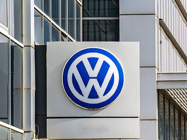 Volkswagen отозвал почти 100 тыс электромобилей из-за угрозы возгорания