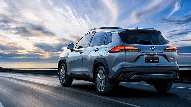 Новый кроссовер Toyota Corolla Cross завоевывает автомобильный рынок