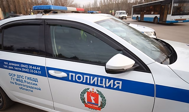 В Волгограде после тройного ДТП два водителя попали в больницу
