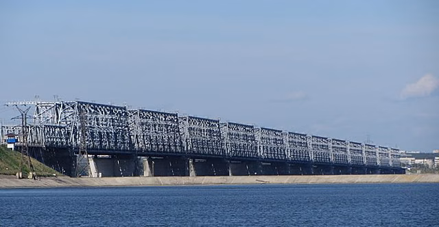 Склонен к суициду. Ульяновский осужденный спрыгнул с 14-метрового моста в Волгу