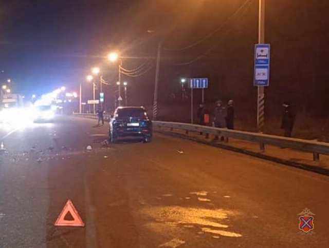 В Волгоградской области столкнулись кроссовер и мотоцикл