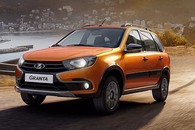 "Автостат": Lada Granta обошла Tenet и Belgee и стала бестселлером в феврале