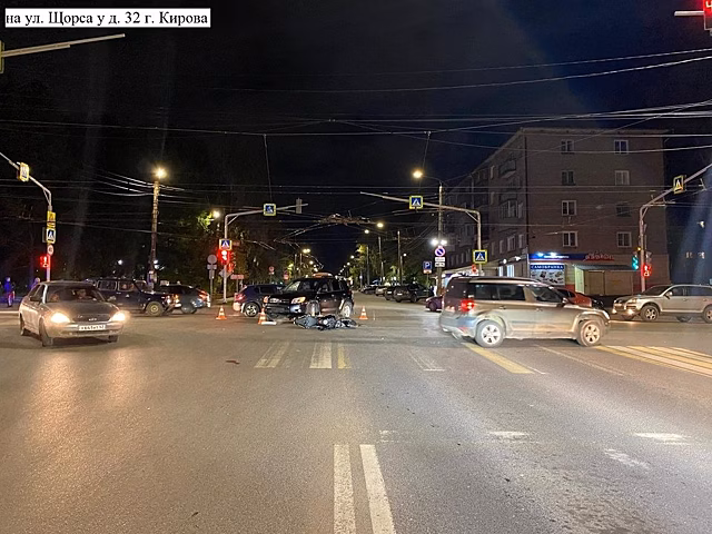 В Кирове водитель «Тойоты» столкнулся с мотоциклисткой