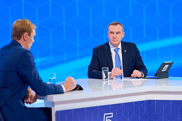 Главные темы прямой линии губернатора Югры: интернет, ЖКХ и долгострои