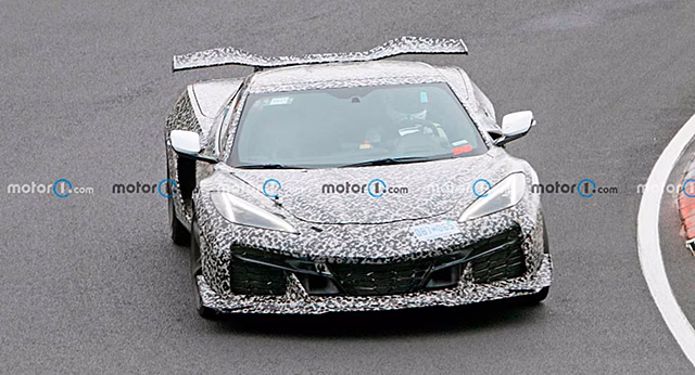 Chevrolet Corvette Z06 2023 года заметили на Нюрбургринге