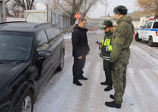 Российские военные автоинспекторы провели профилактическую акцию в Киргизии