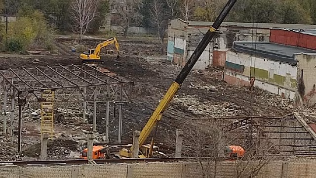 В Саратове начали разбирать корпуса завода «Строймаш»