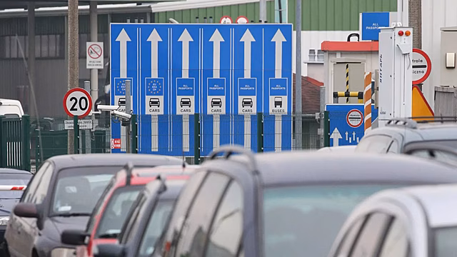 Болгария ввела официальный запрет на въезд российских автомобилей