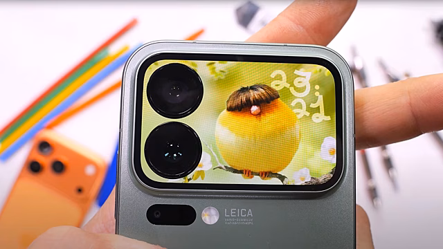 Xiaomi 17 Pro Max с двумя экранами выдержал испытания на прочность