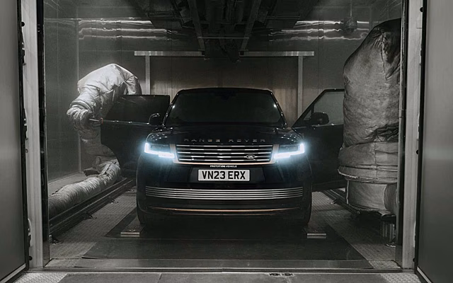 Зачем роботу Руди нужно хлопнуть дверью Range Rover 84 000 раз?