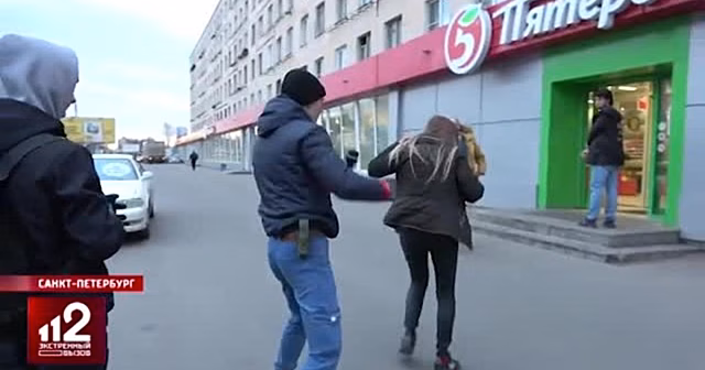 Мощный хук и газ в лицо: активист «СтопХама» подрался с автоледи