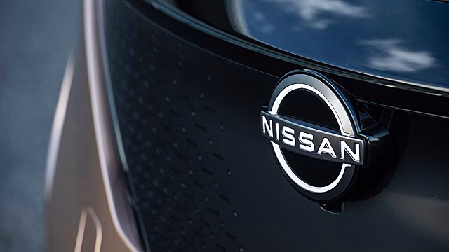 Nissan анонсировал новый электрический кроссовер