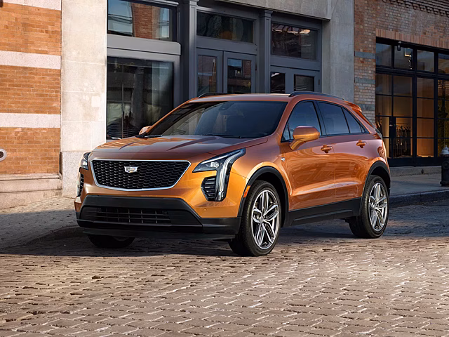 В Китае представили обновленный Cadillac XT4