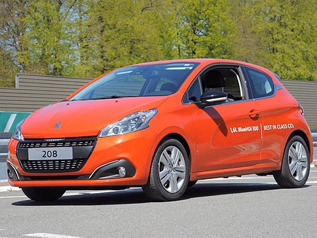 Peugeot 208 поставил рекорд экономичности