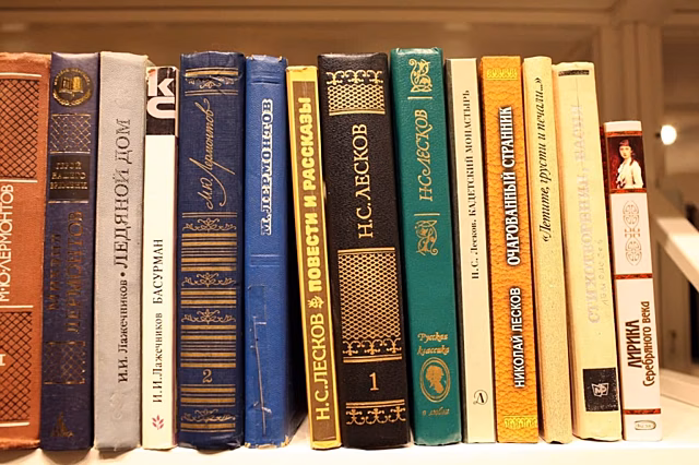  Более 78 000 книг перевезут из библиотеки № 90 в хранилище 