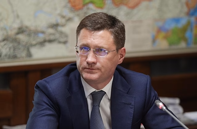 Новак рассказал, что власти перестраивают логистику рынка топлива