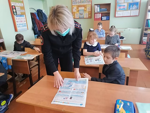 В Подмосковье госавтоинспекторы провели акцию «Свет жизни»