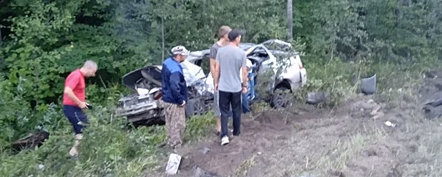 Под Нижним Новгородом в столкновении грузовика и легковушки погибли двое человек