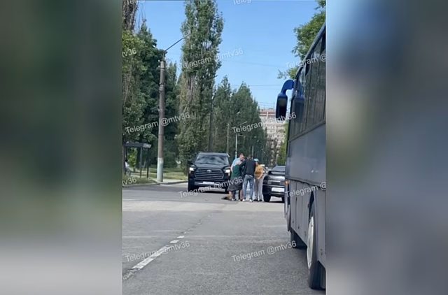 В Воронеже иномарка сбила женщину на пешеходном переходе