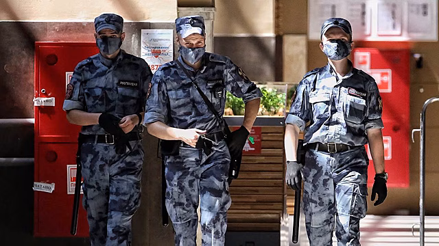 Росгвардейцы задержали пьяного водителя-рецидивиста в Москве