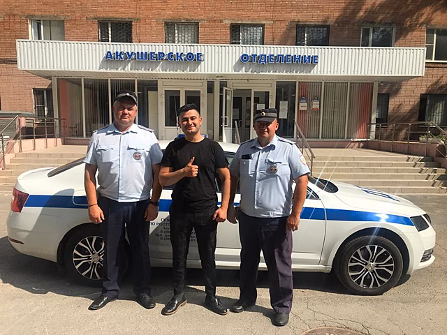 Сопроводили со спецсигналами: на Дону автоинспекторы помогли беременной женщине добраться до роддома