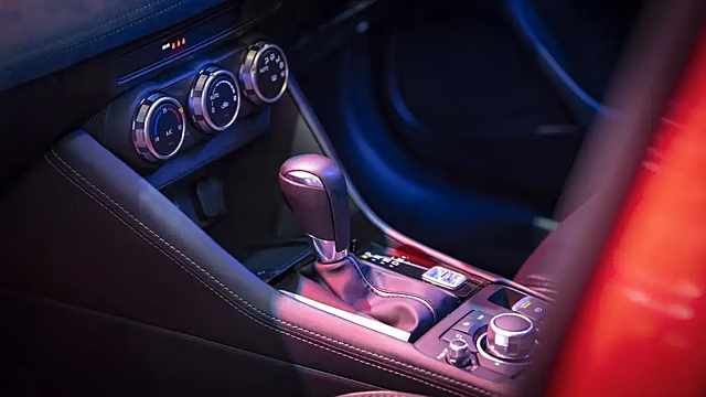 Pioneer и Carrozzeria превращают 4 штатных динамика в объемный звук