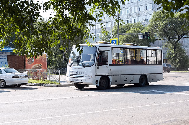 В Свободном водитель не пустил пожилого пассажира в автобус