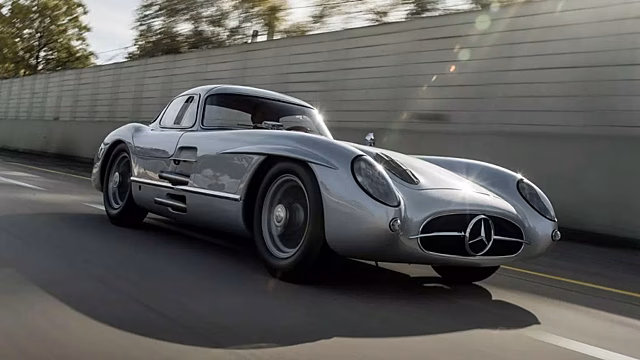 В Германии на аукционе продали самый дорогой авто в мире Mercedes-Benz 300 SLR Uhlenhaut за €135 млн