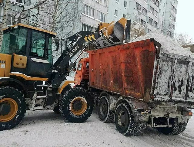 В Кирове с начала зимы на полигоны вывезено 575 тысяч кубометров снега