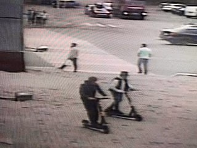 В Уфе задержали наехавших на 82-летнего пешехода самокатчиков