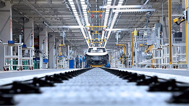 Volkswagen начинает экспорт автомобилей из Китая