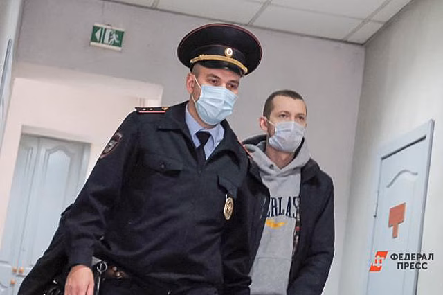 В Екатеринбурге будут снова судить гонщика-убийцу Васильева
