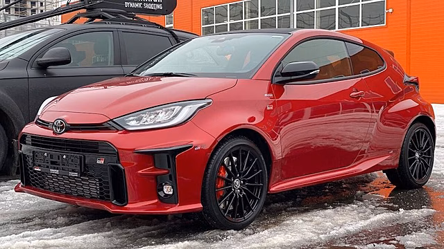 В России продают «заряженный» Toyota Yaris по цене нового Land Cruiser