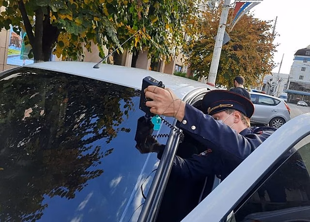 Автоинспекторы Армавира выявили больше двух тысяч машин с запрещенной тонировкой
