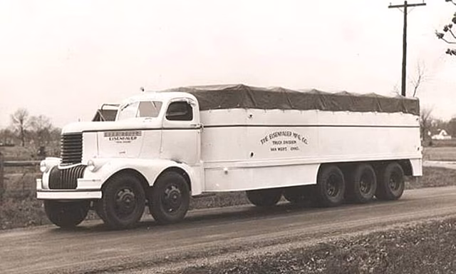 Eisenhauer Twin Engine — грузовик с двумя двигателями и 5 осями, созданный в 1946 году