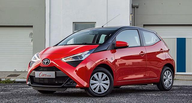Toyota Aygo: Яркий стиль, технологии и экономичность