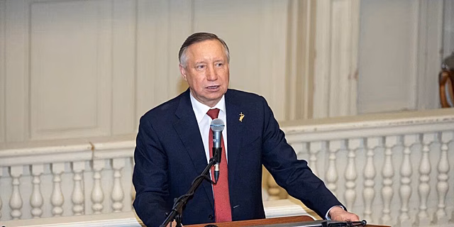 Беглов пообещал лично поблагодарить тех, кто спасал пассажиров утонувшего автобуса